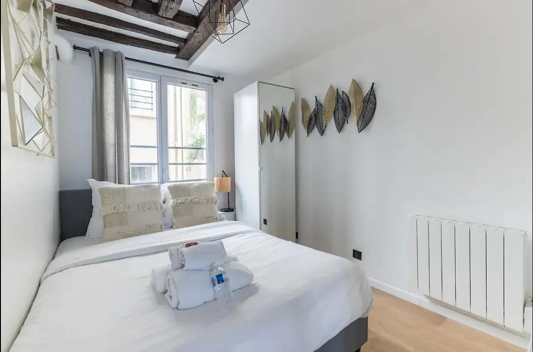 Home Suite Home Grands Boulevards 3G باريس 0*,